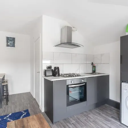 Apartment Lovely 2 Bed Close To Centre *